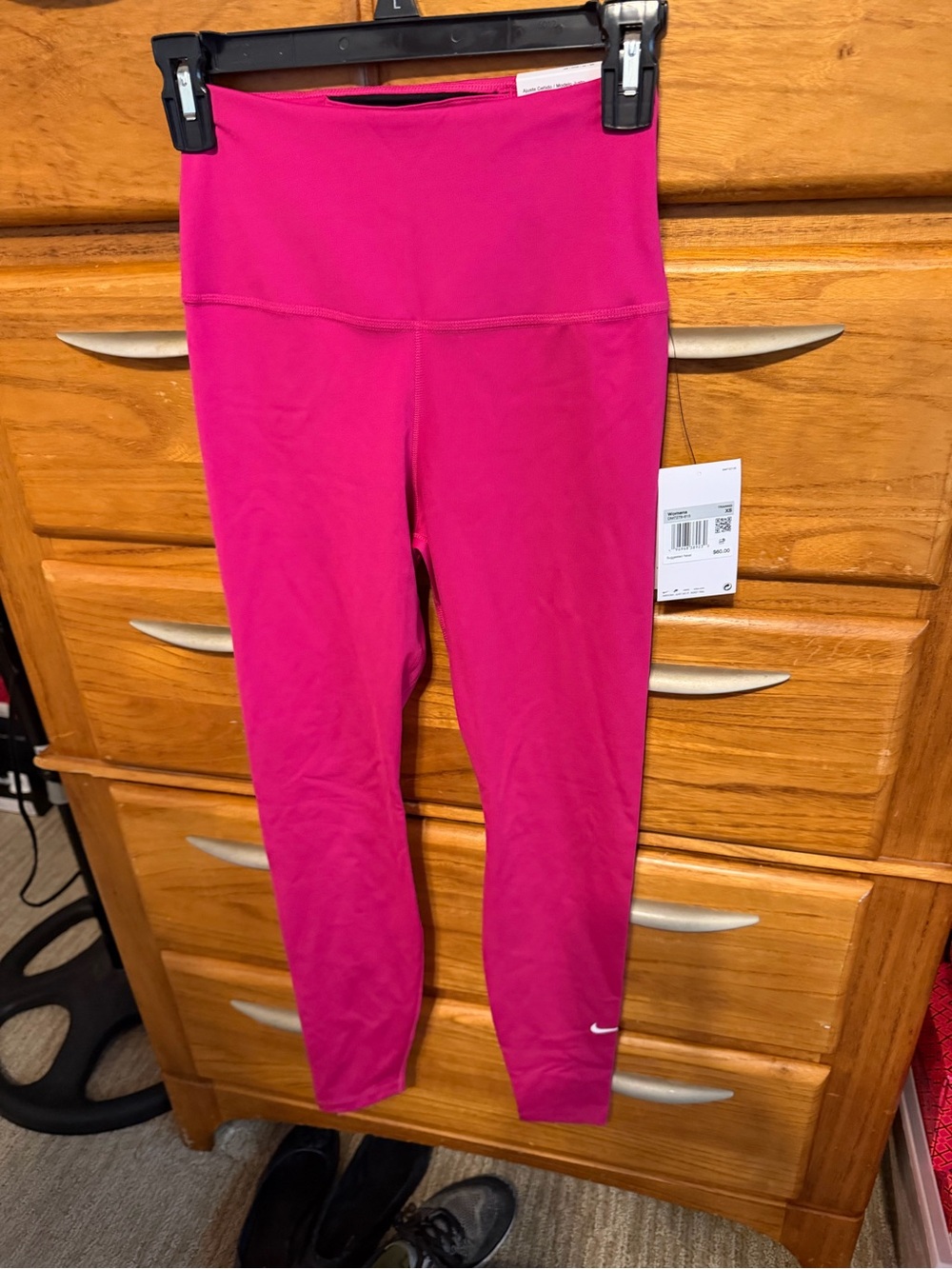 Nike Women’s Bright Magenta Athletic Leggings